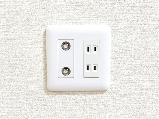 アンテナ端子付きコンセント